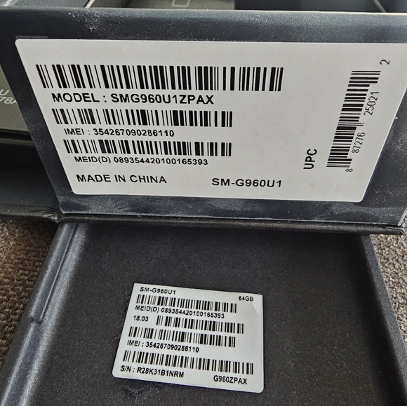 Unlocked Samsung S9 with original box and 3 cases including Otterbox - Picture 14 of 15